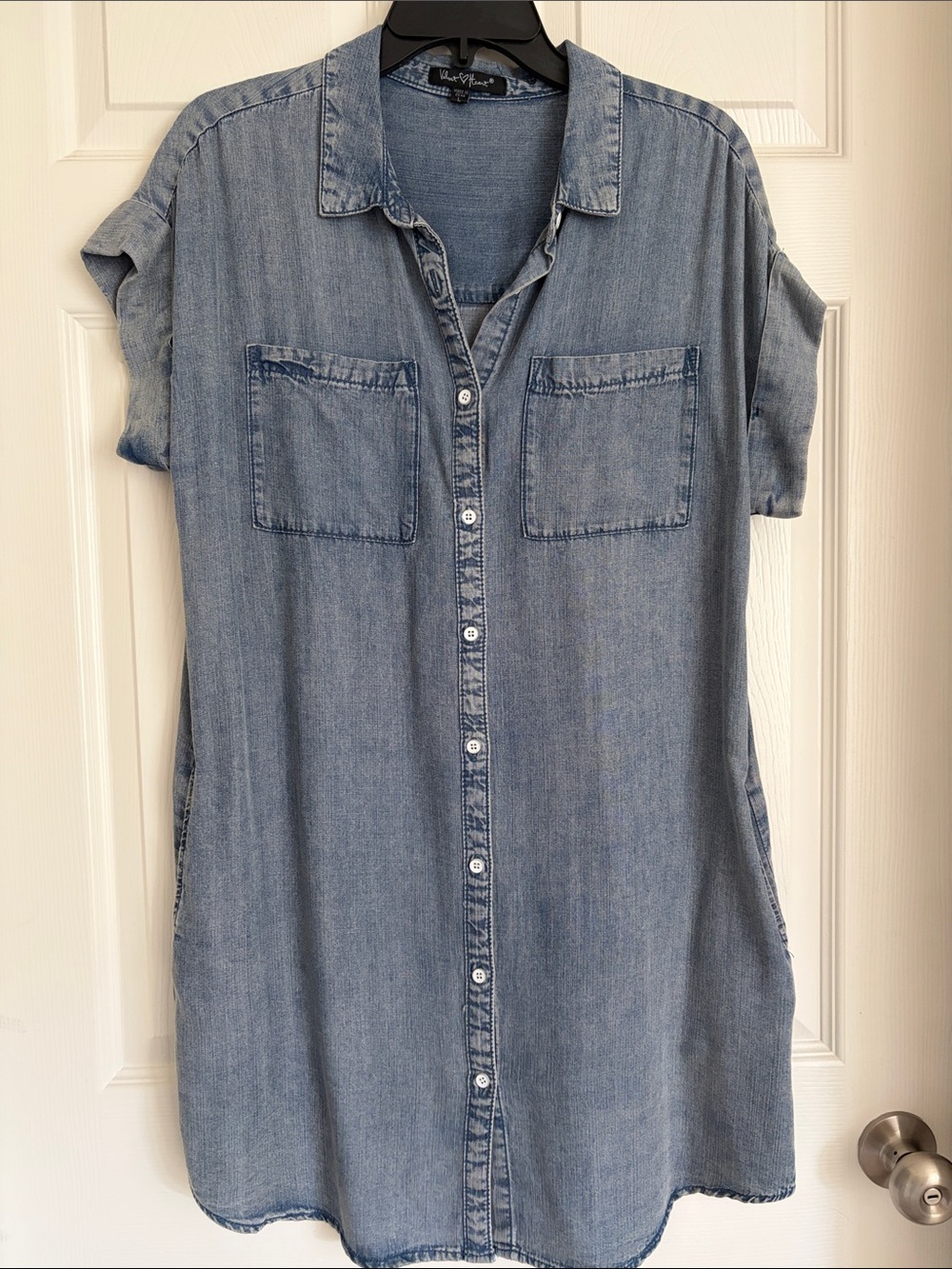 Velvet Heart Light Wash Denim Shirt Dress-Junior L -8-10 Worn Once
